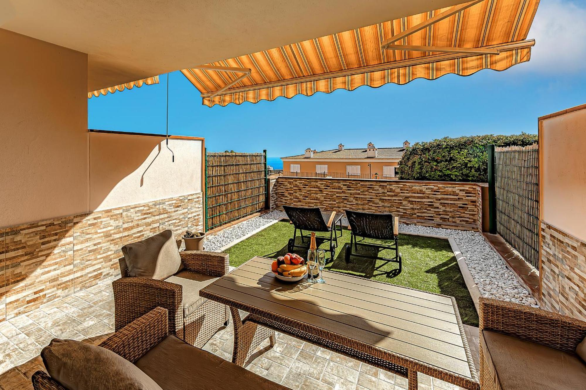 Spacious Ocean View Family Townhouse Puerto de Santiago  Exterior photo